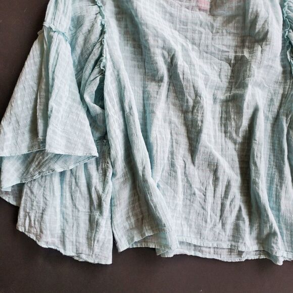 Vince Camuto Baby Blue Flowy Blouse - Picture 8 of 9